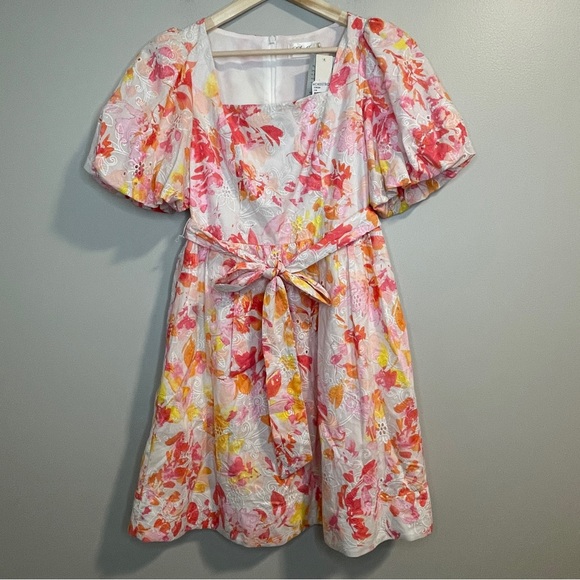 ELIZA J Floral Eyelet Square Neckline Puff Sleeve Mini Pink Dress Size 2 - Picture 1 of 6